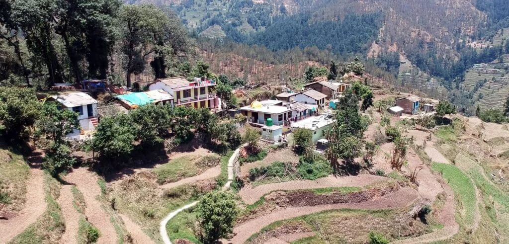 Green Himalayan mountain landscape around Gaundhar Village